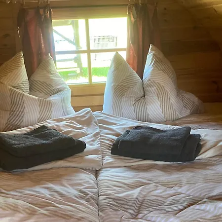 Campingfass Mit Panoramaterrasse Langenbernsdorf