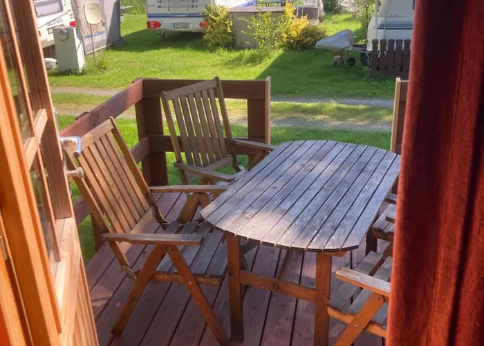 Campingfass Mit Panoramaterrasse Kemp *