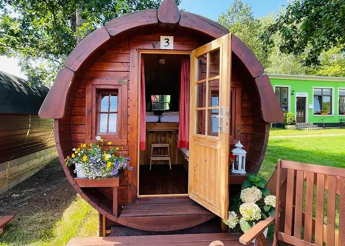 Campingfass Mit Panoramaterrasse Kemp